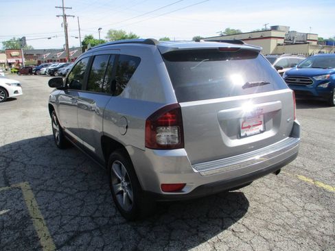 Used 2017 Jeep Compass High Altitude FWD image 2