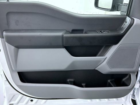 New 2026 Ford F550 4x4 Regular Cab Super Duty image 9
