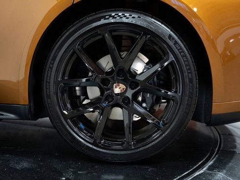 Certified 2024 Porsche Panamera image 22