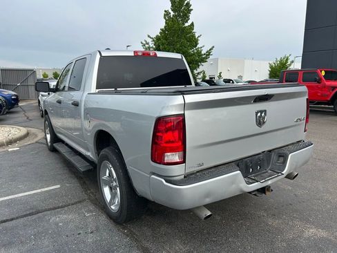 Used 2018 RAM 1500 Express w/ Express Value Package AWD/4WD image 3