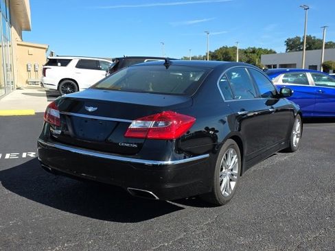 Used 2013 Hyundai Genesis 3.8 w/ Technology Pkg image 4