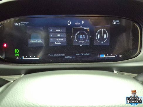 Used 2023 Jeep Wagoneer L Series II image 12