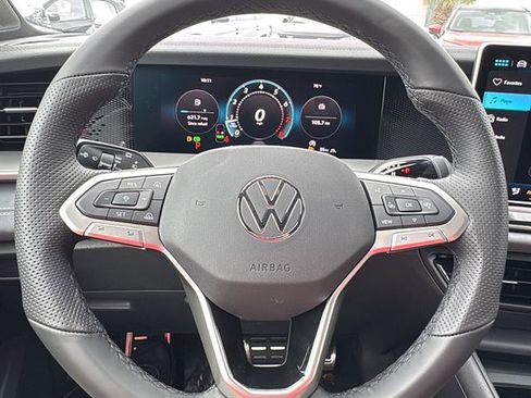 New 2026 Volkswagen Tiguan SE R-Line AWD/4WD image 15