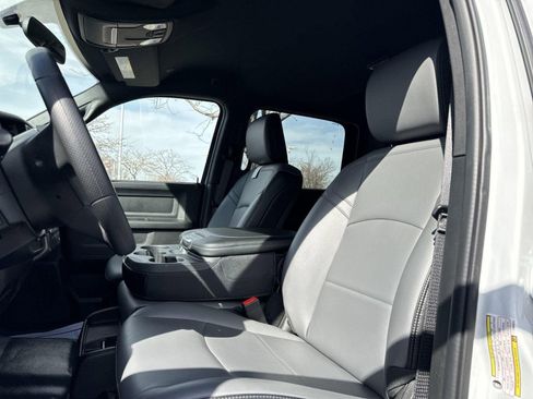 New 2023 RAM 3500 Tradesman AWD/4WD image 18
