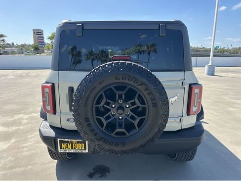 New 2026 Ford Bronco Badlands AWD/4WD image 5