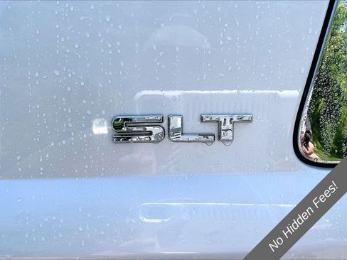 Used 2018 GMC Yukon SLT w/ Premium Edition AWD/4WD image 8