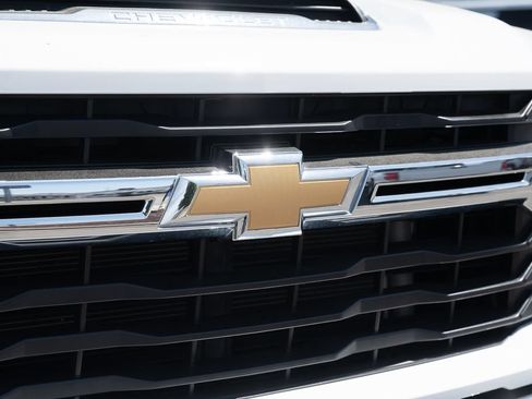 Used 2024 Chevrolet Silverado 2500 LT w/ Convenience Package AWD/4WD image 11