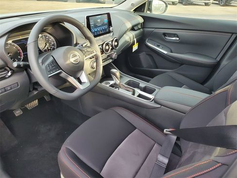 New 2025 Nissan Sentra SR image 7