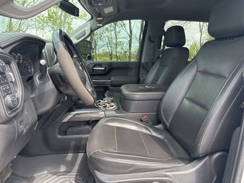 Used 2020 Chevrolet Silverado 2500 LTZ w/ LTZ Plus Package image 3