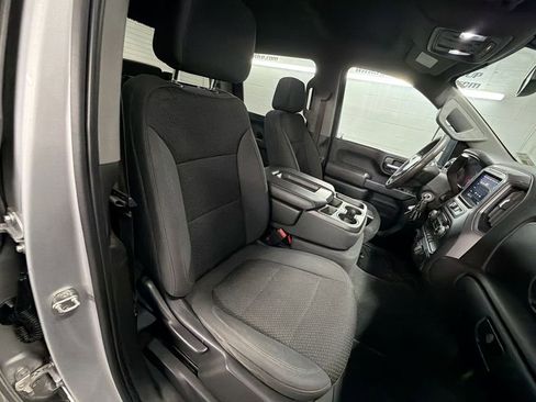 Used 2021 Chevrolet Silverado 2500 Custom w/ Custom Value Package image 24