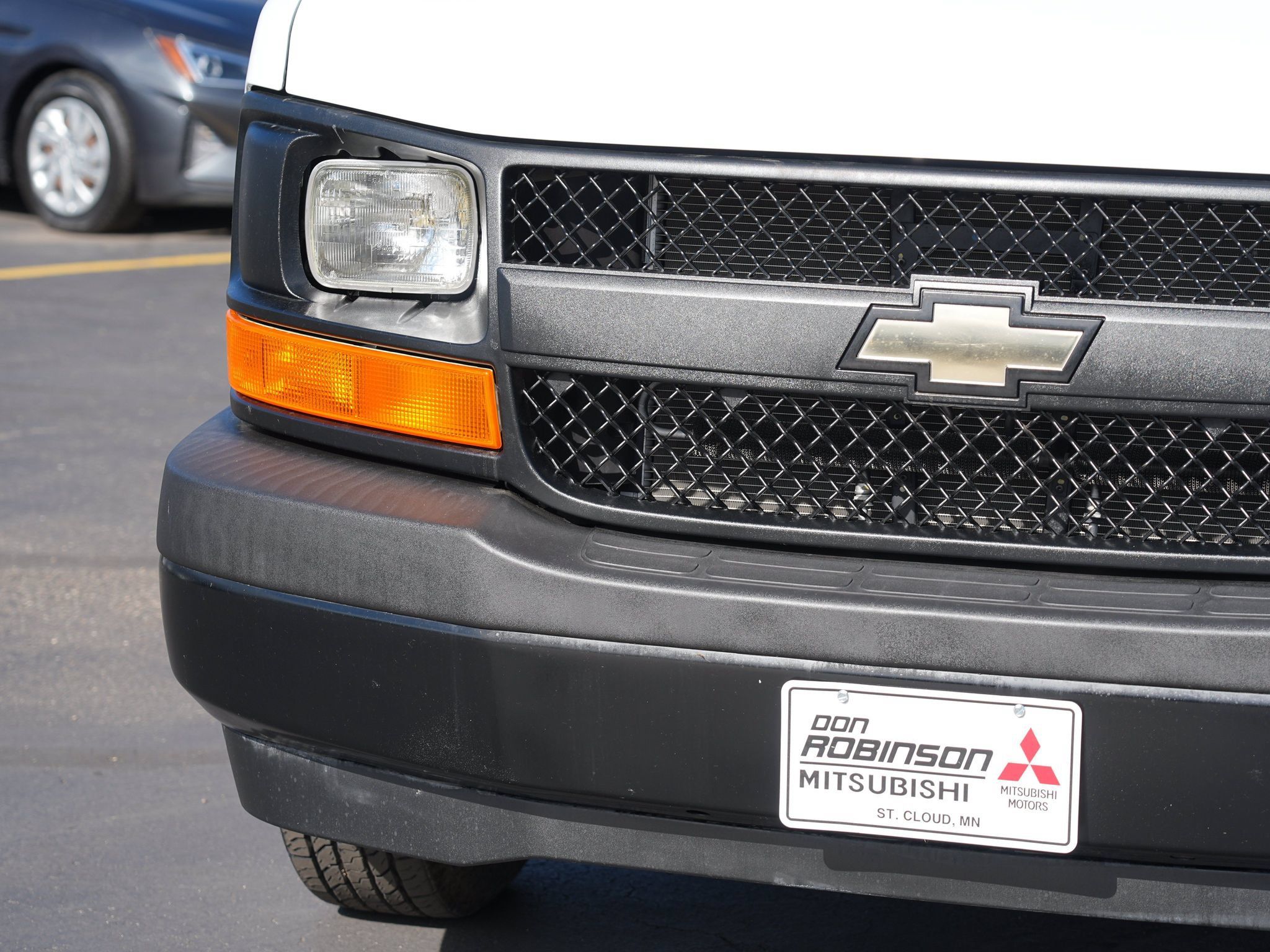 Used 2017 Chevrolet Express 2500 RWD image 10