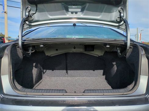 Used 2025 Volkswagen Jetta SE image 14