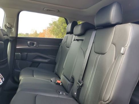 New 2026 Kia Sorento S w/ S Panoramic Sunroof Package image 9