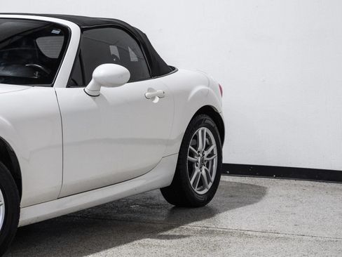 Used 2013 MAZDA MX-5 Miata Sport RWD image 12