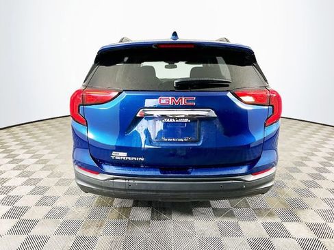 Used 2021 GMC Terrain SLE w/ GMC Pro Grade Package image 9