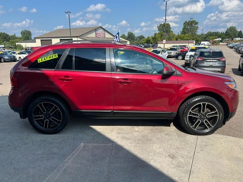 Used 2013 Ford Edge SEL w/ SEL Appearance Pkg FWD image 4