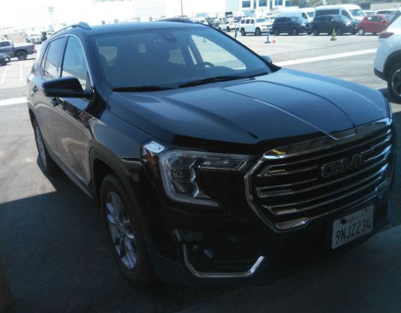 Used 2024 GMC Terrain SLT AWD/4WD image 7