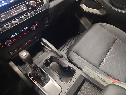 New 2025 Nissan Frontier SV w/ SV Convenience Package RWD image 23