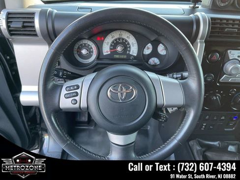 Used 2007 Toyota FJ Cruiser 4WD image 28