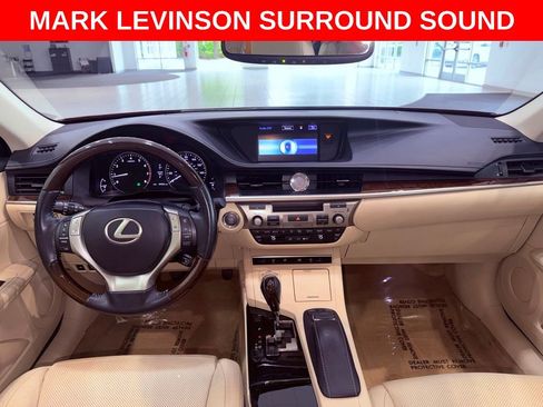Used 2015 Lexus ES 350 w/ Ultra Luxury Package image 13