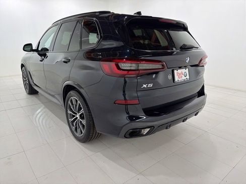 Used 2020 BMW X5 xDrive40i w/ M Sport Package AWD/4WD image 3