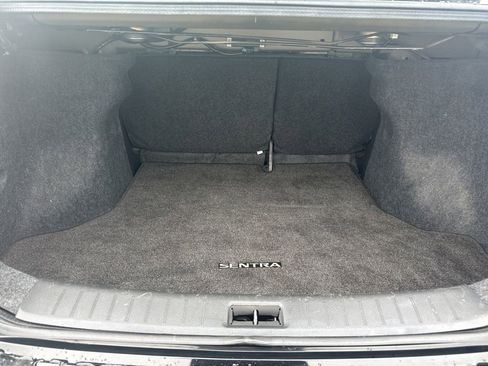 Used 2017 Nissan Sentra SV FWD image 27