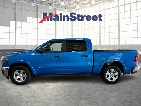 Used 2025 RAM 1500 Big Horn AWD/4WD image 2