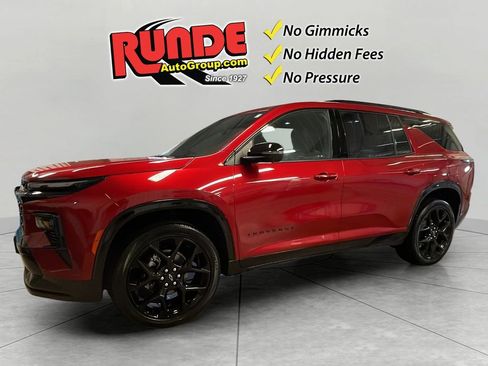 Used 2025 Chevrolet Traverse RS w/ LPO, Floor Liner Package AWD/4WD image 1