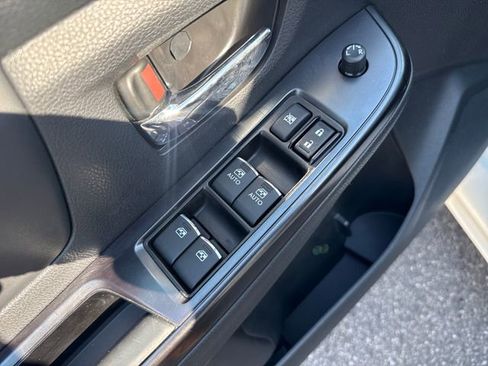Used 2021 Subaru WRX AWD/4WD image 11