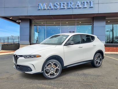 New 2025 Alfa Romeo Tonale w/ Premium Package