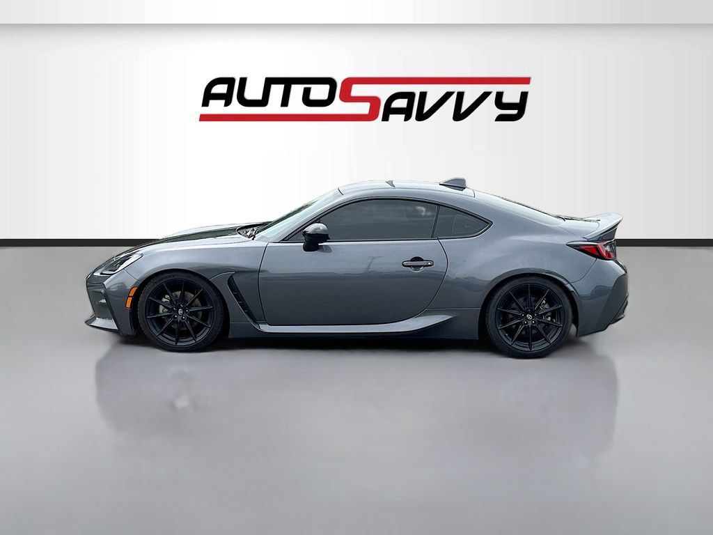 Used 2023 Toyota GR86 Premium RWD image 4