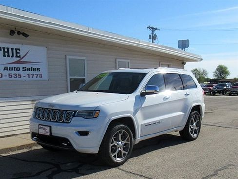 Used 2019 Jeep Grand Cherokee Overland AWD/4WD image 2