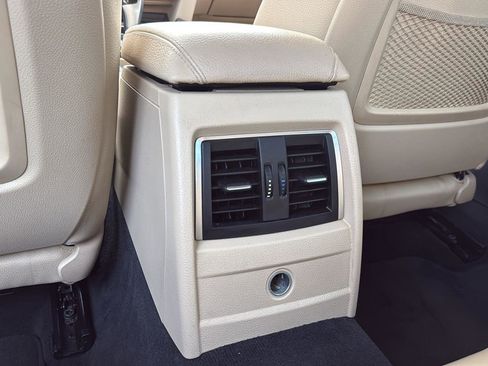 Used 2018 BMW 320i Sedan image 26