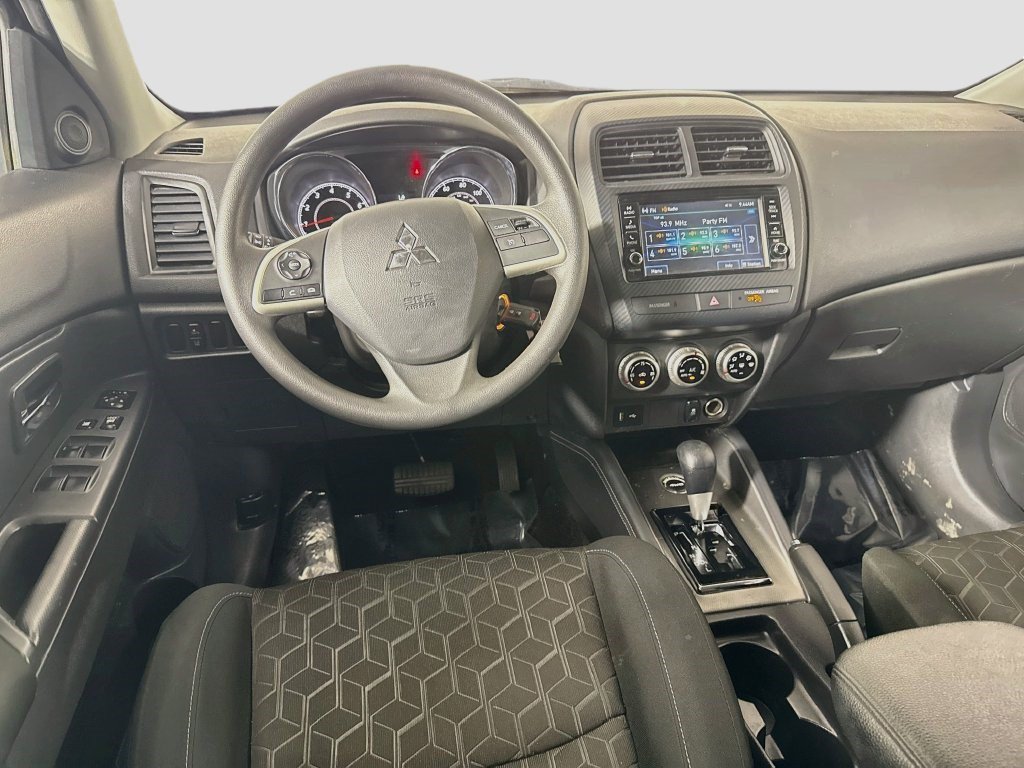 Used 2024 Mitsubishi Outlander Sport AWD image 16