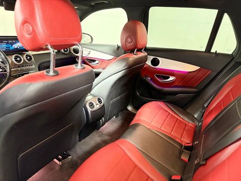 Used 2022 Mercedes-Benz GLC 300 4MATIC image 21