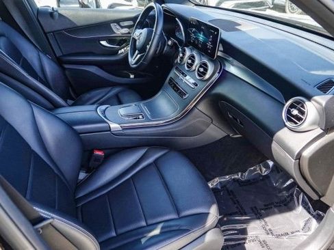 Certified 2021 Mercedes-Benz GLC 300 4MATIC image 17
