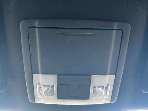 Used 2017 Ford Explorer FWD image 15