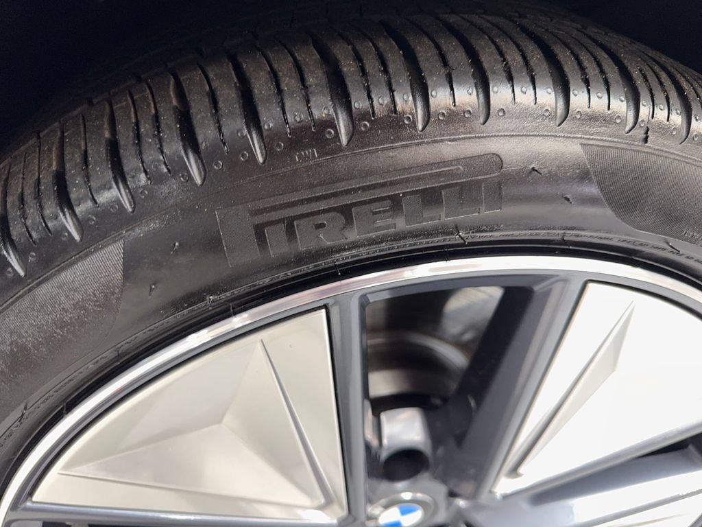 Used 2025 BMW i4 eDrive40 w/ Premium Package RWD image 90