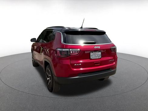 Used 2025 Jeep Compass Limited AWD/4WD image 11