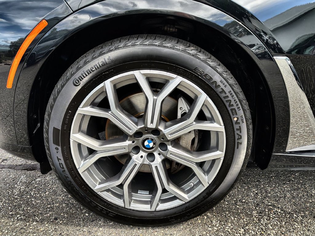 Used 2024 BMW X7 xDrive40i AWD/4WD image 16
