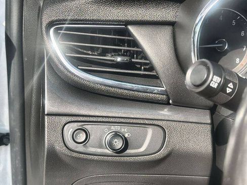 Used 2018 Buick Encore Preferred FWD image 17