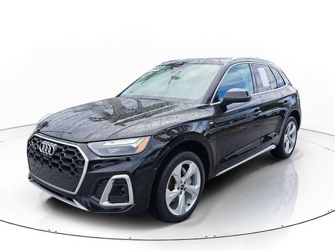 Used 2023 Audi Q5 2.0T Premium Plus w/ Premium Plus Package image 2