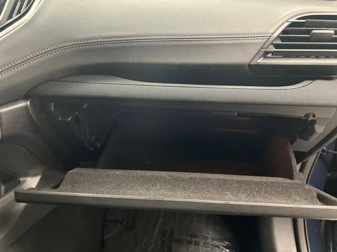 Used 2023 Subaru Outback Premium image 29