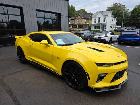 Used 2017 Chevrolet Camaro SS RWD image 53