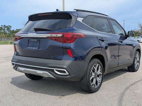 Certified 2022 Kia Seltos EX AWD/4WD image 4