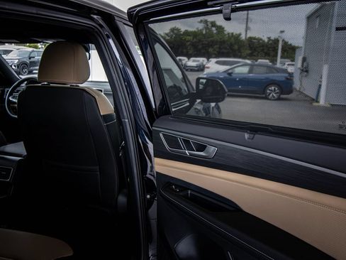 New 2026 Volkswagen Atlas Cross Sport SE FWD image 21