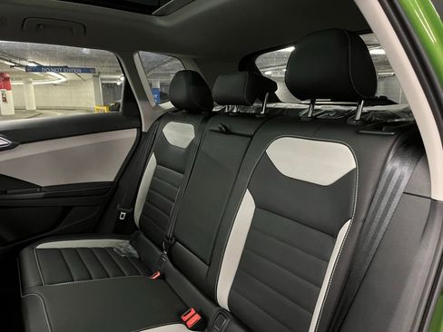 New 2026 Volkswagen Taos SEL image 21