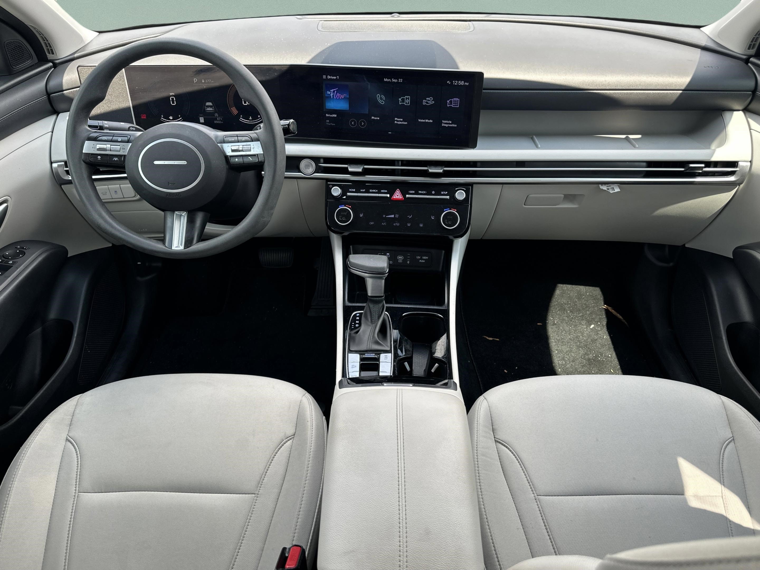 New 2025 Hyundai Tucson SEL FWD image 5