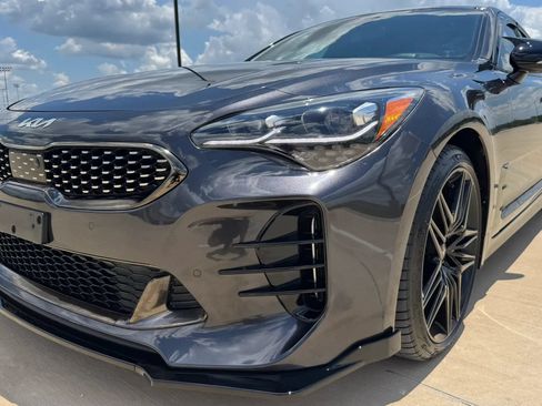 Used 2023 Kia Stinger GT2 RWD image 11