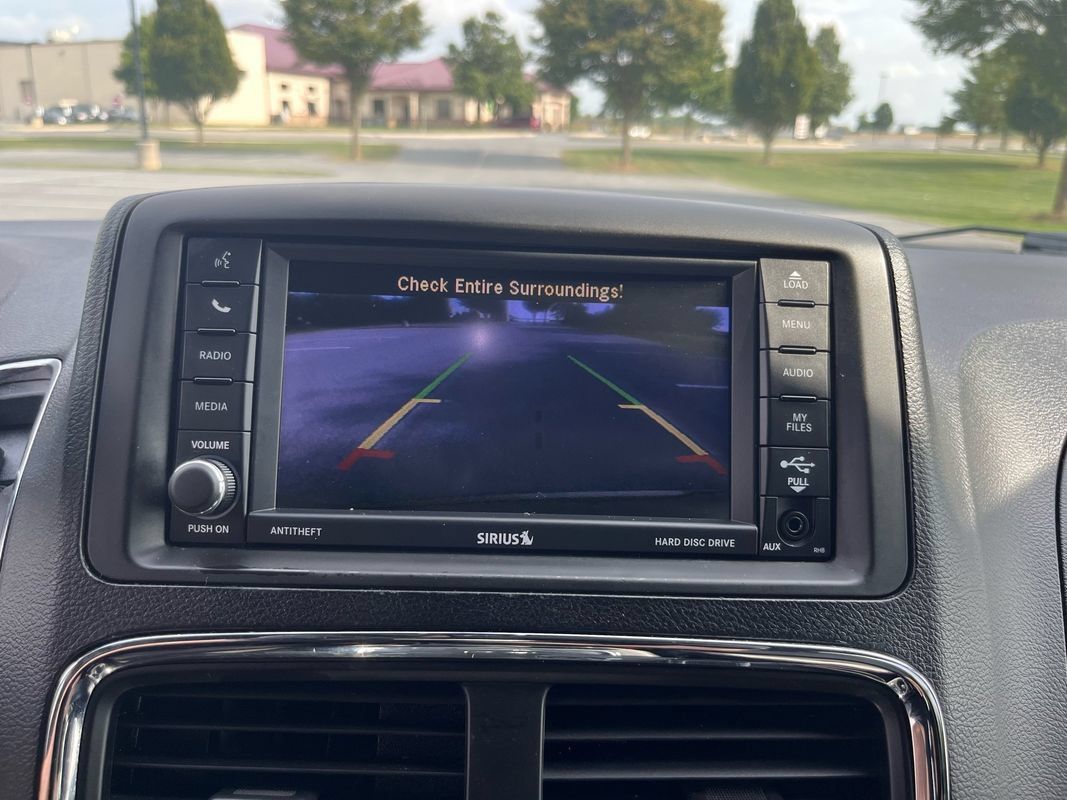 Used 2014 Dodge Grand Caravan R/T w/ Driver Convenience Group FWD image 19